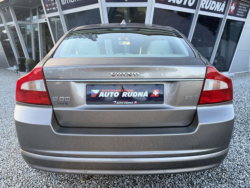 Volvo S80 2,5 Turbo REZERVACE - fotka 7 z 26