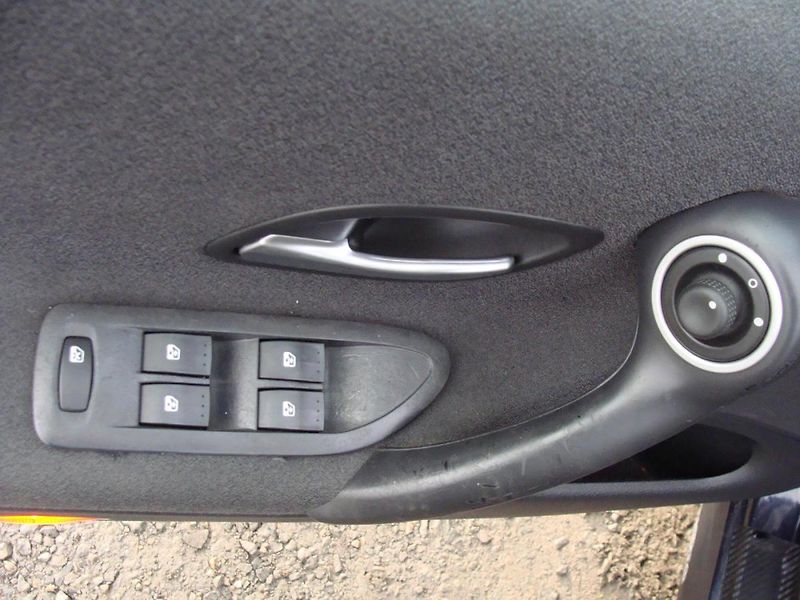 Renault Laguna 1.9 DCi, Servisní kniha - fotka 15 z 27