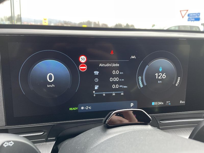 Hyundai Kona POWER 64,8 kWh CZECH EDITION - fotka 25 z 34