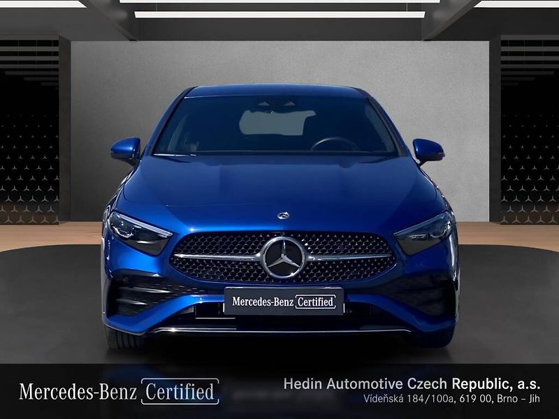 Mercedes-Benz Třídy A (2024) 250 e - fotka 8 z 28