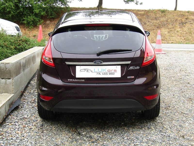 Ford Fiesta (2009) 1.6 TDCi 66kW - fotka 12 z 34