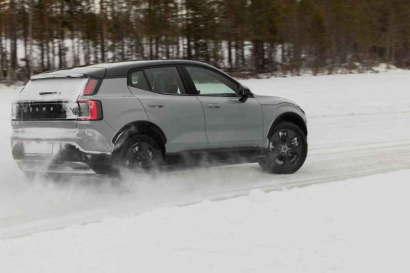 Volvo EX90 je novou vlajkovou lodí elektrické modelové řady.
