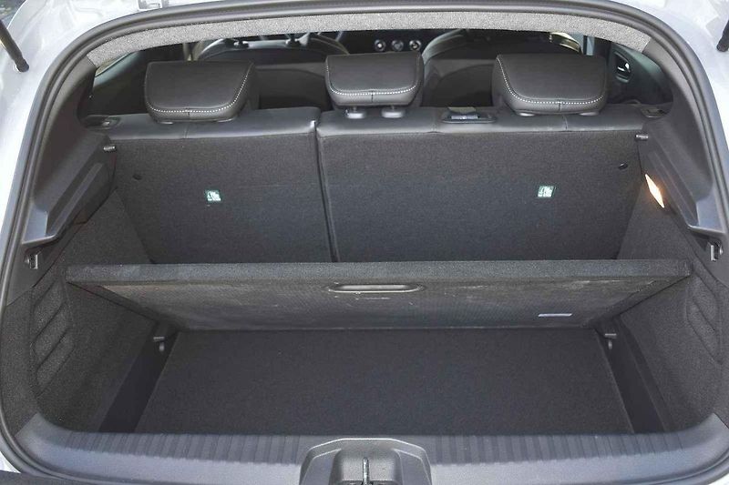 Nerovnosti zvládá auto skvěle