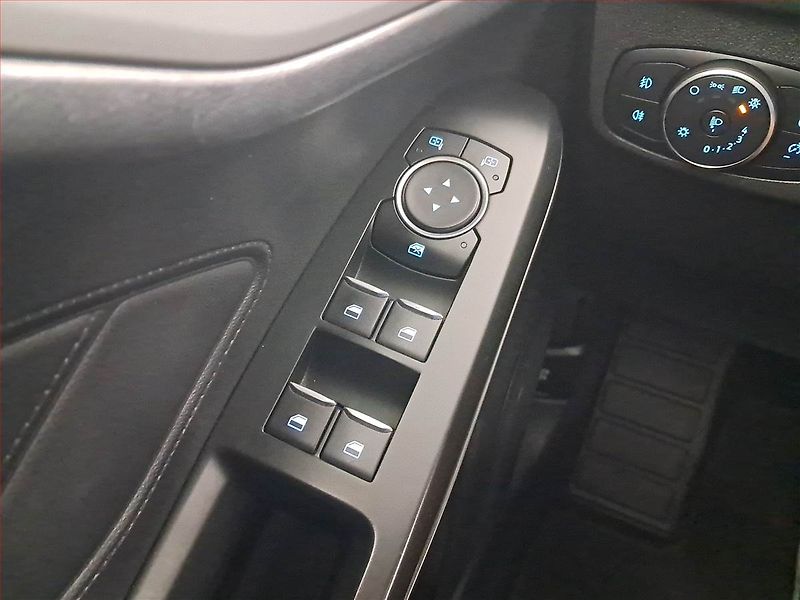 Ford Focus (2020) 1.5 EcoBlue, Tempomat - fotka 18 z 18