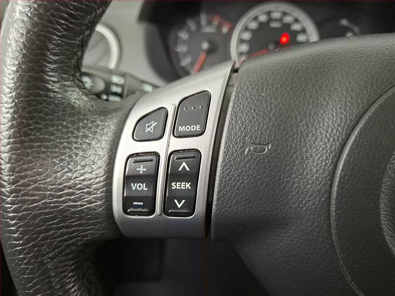 Suzuki Swift (2009) 1.3 - fotka 15 z 16