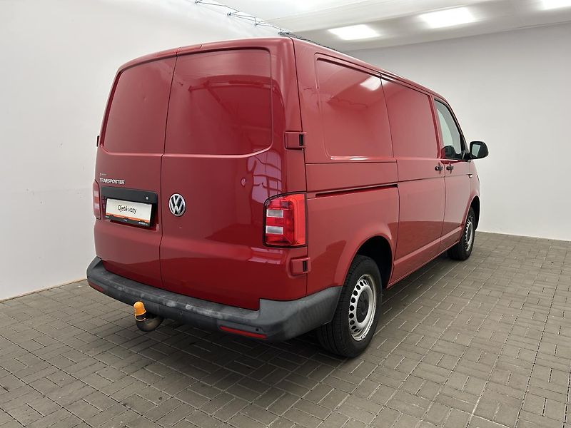 Volkswagen Transporter 2.0 TDI - fotka 2 z 23