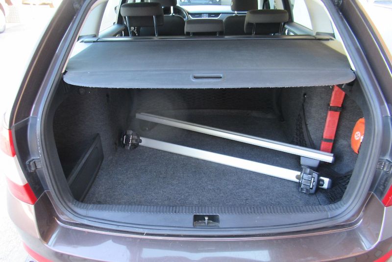 Škoda Octavia 1.6 TDI 4x4 KLIMA TAŽNÉ ČR - fotka 17 z 20