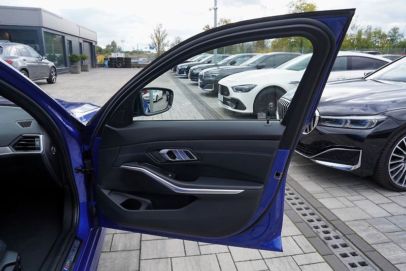 BMW Řada 3 320d xDrive Mpaket/Lasery/kůže - fotka 23 z 49