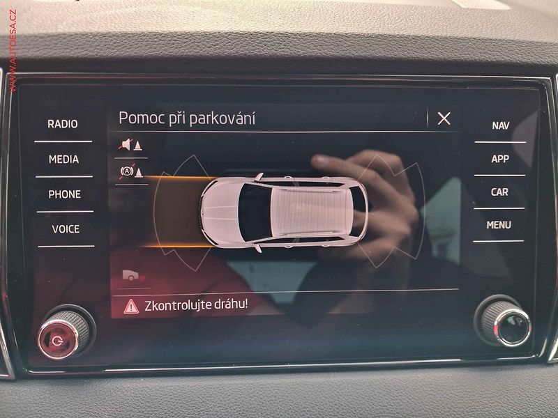 Škoda Karoq (2022) 2.0 TDi 4x4, Clever, DSG - fotka 20 z 25