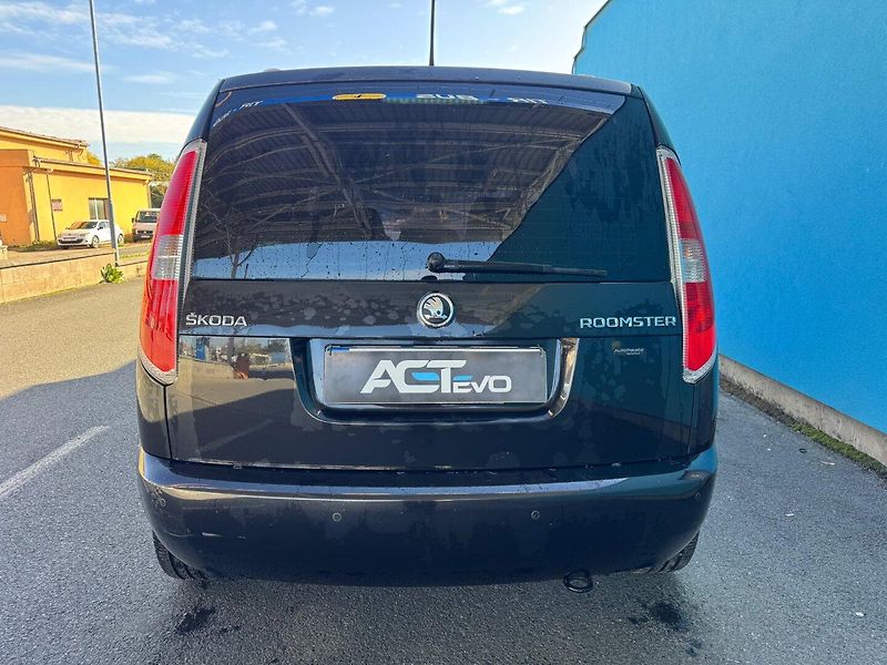 Škoda Roomster (2014) 1.2 TSI 63kW Black edition - fotka 34 z 42