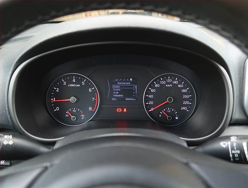 Kia Sportage (2017) 1.6 GDI, Serv.kniha, Navi - fotka 11 z 18