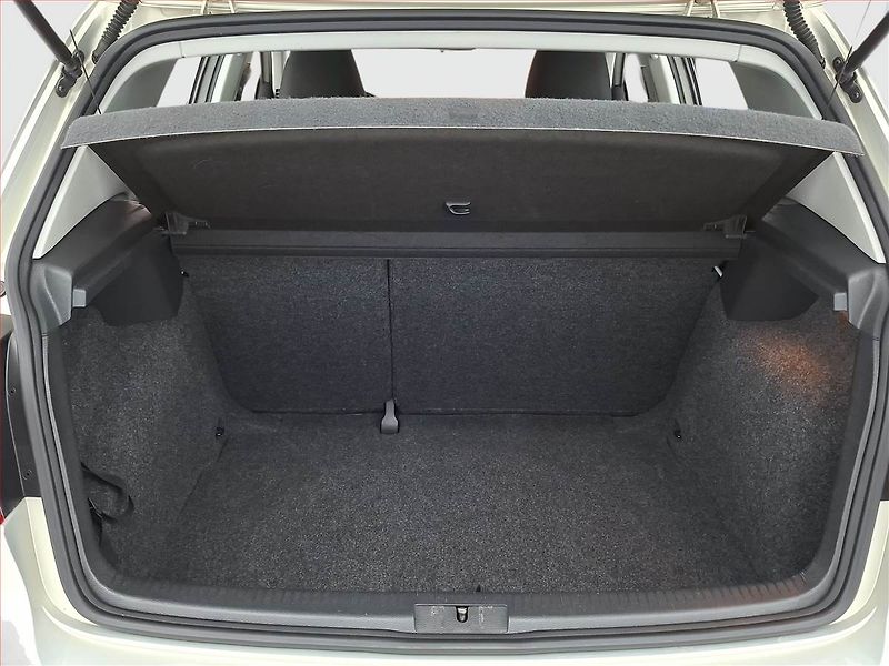 Volkswagen Golf (2011) 1.2 TSI, Automat, Tempomat - fotka 14 z 17