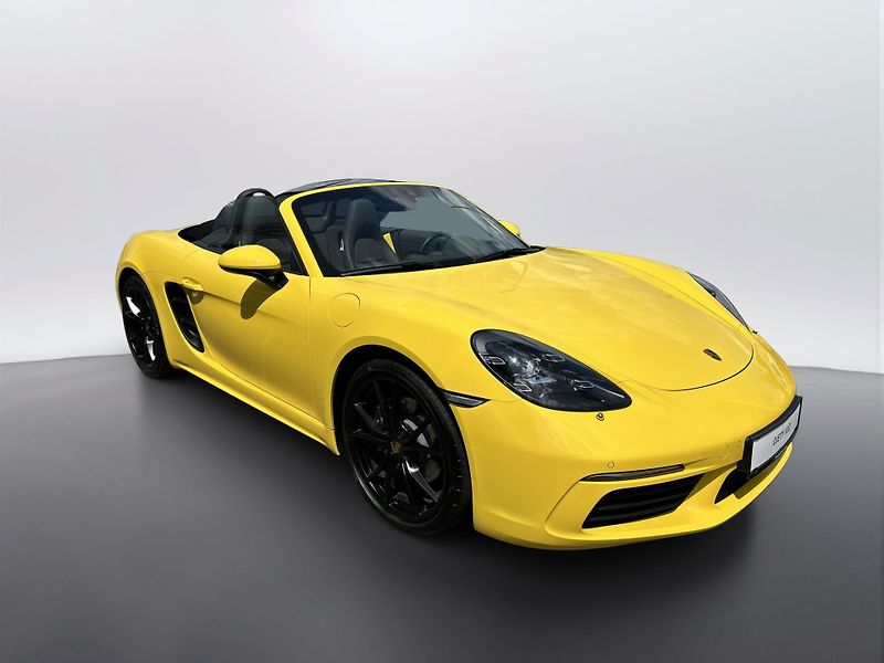 Porsche Boxster 718 - fotka 29 z 30