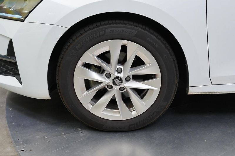 Škoda Octavia - fotka 10 z 26