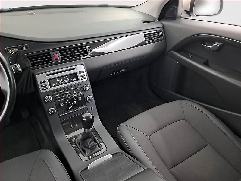 Volvo V70 (2011) 2.0 T, Serv.kniha, Tempomat - fotka 8 z 18