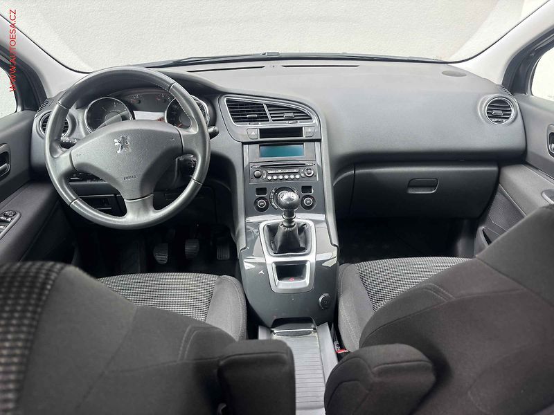 Peugeot 5008 (2011) 1.6 HDi, AC, tempo, park - fotka 8 z 16