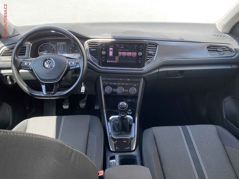 Volkswagen T-Roc (2019) 1.5 TSi, Comfortline, navi - fotka 8 z 18