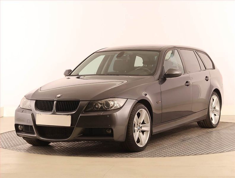 BMW Řada 3 (2006) 320 d, po STK, levný provoz - fotka 2 z 19