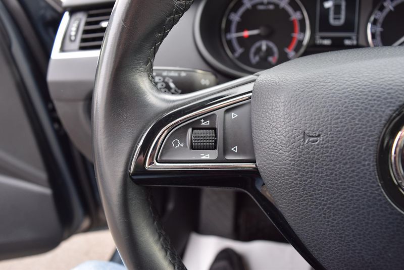 Škoda Octavia (2018) 1.5TSI 110kw AMBITION NAVI OPS - fotka 31 z 46