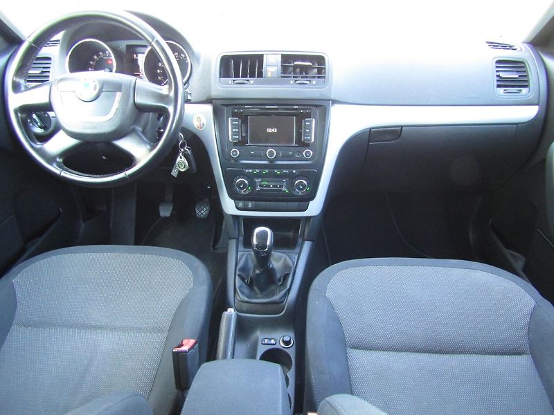 Škoda Yeti (2011) 1.6 TDI  77kW NOVÁ SPOJKA - fotka 15 z 37