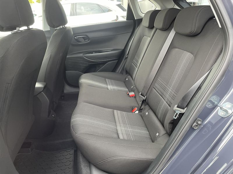 Hyundai i20 WAVE 1.2i 58 kW - fotka 5 z 23