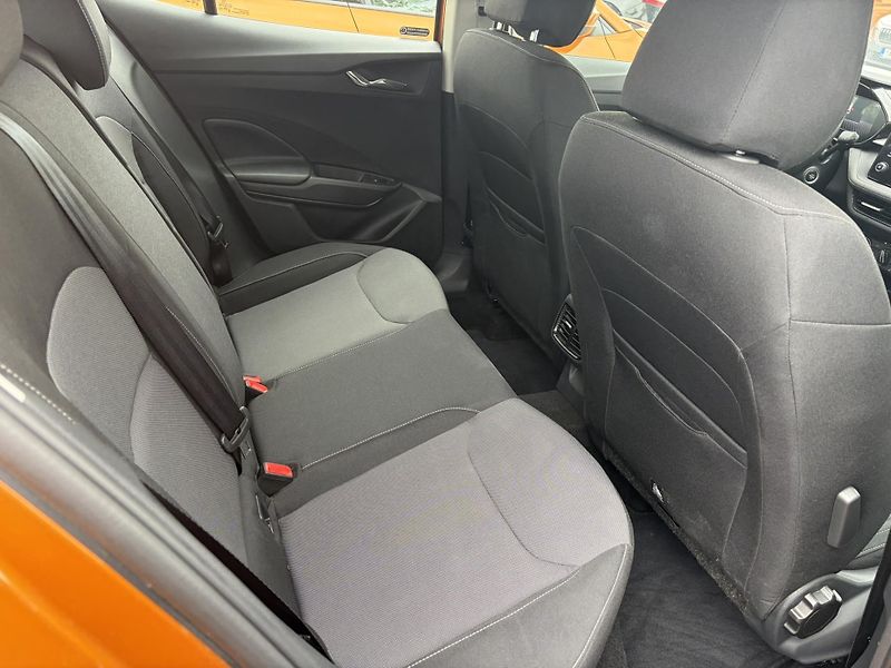 Škoda Fabia 1,0 MPI 59 kW Selection - fotka 15 z 20