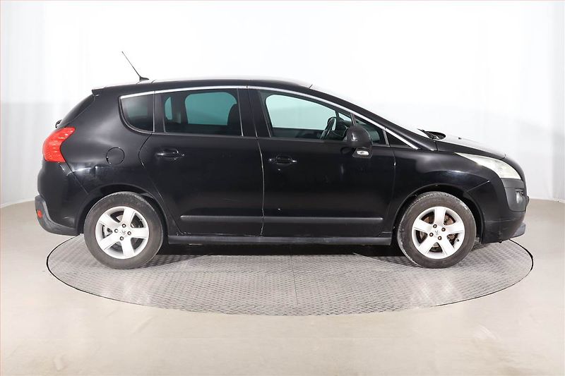 Peugeot 3008 (2009) 1.6 HDi, po STK, Tažné - fotka 6 z 21