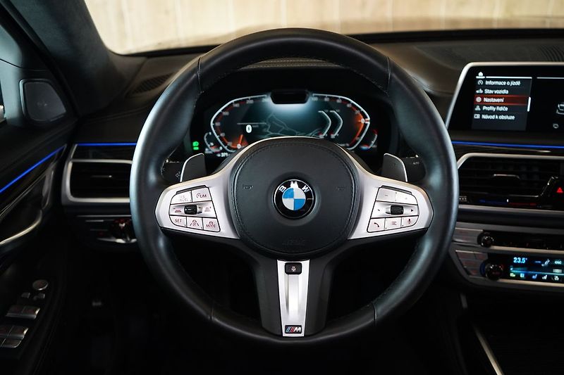 BMW Řada 7 740d xDrive, Nezávislé,HUD,PPF - fotka 23 z 47