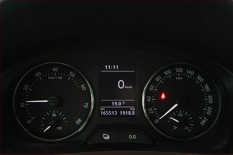 Škoda Rapid (2014) Spaceback 1.2 TSI - fotka 11 z 16