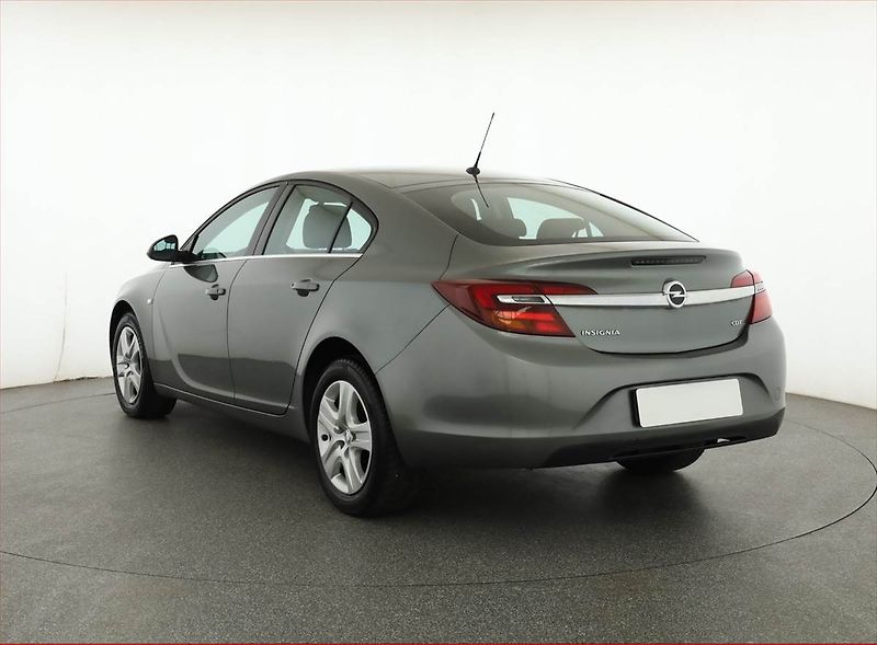 Opel Insignia (2016) 1.6 CDTI, Serv.kniha, Tempomat - fotka 4 z 18