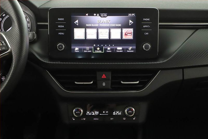 Škoda Kamiq (2020) 1.0 TSI, Serv.kniha, Kůže - fotka 9 z 20