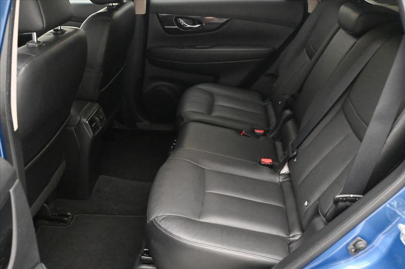 Nissan X-Trail 1,8 dCi 110 kW 4x4 AT Panorama - fotka 14 z 31