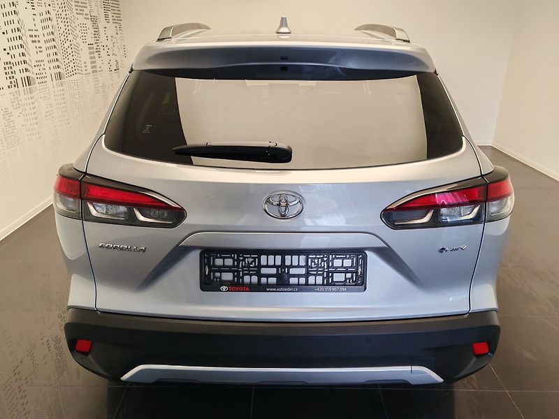 Toyota Corolla Cross 1.8 Hybrid eCVT FWD Style Tech - fotka 7 z 39