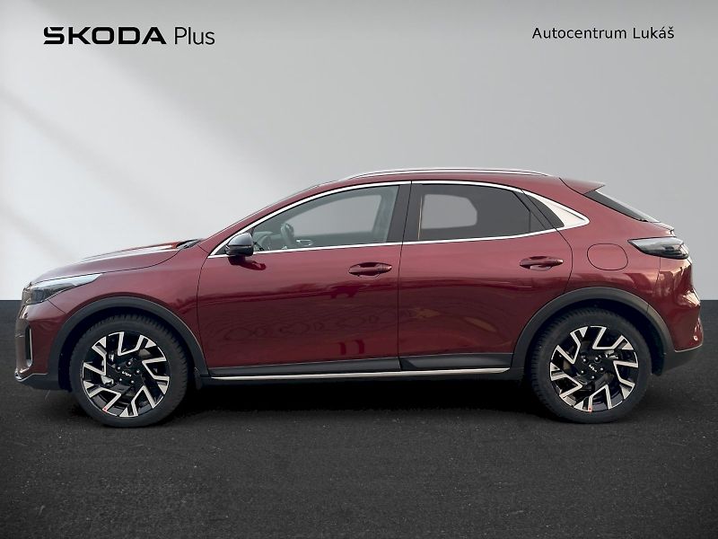 Kia XCeed (2025) - fotka 3 z 34