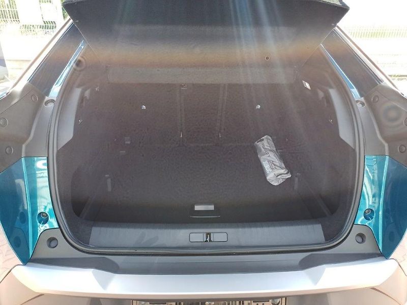 Peugeot 3008 (2026) BUSSINES  Hybrid 145 e-DCS6 - fotka 13 z 44