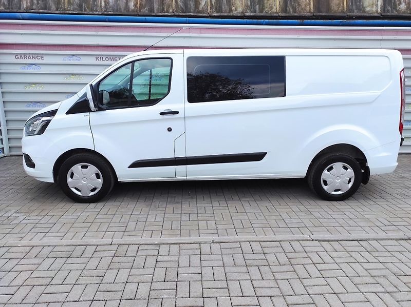 Ford Transit Custom 2.0EcoBlue mHev, L2, 6 míst,TZ - fotka 2 z 42