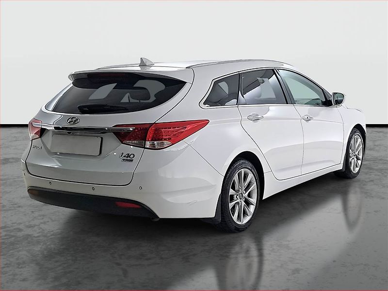 Hyundai i40 (2015) 1.7 CRDi, Navi, Xenony - fotka 5 z 21