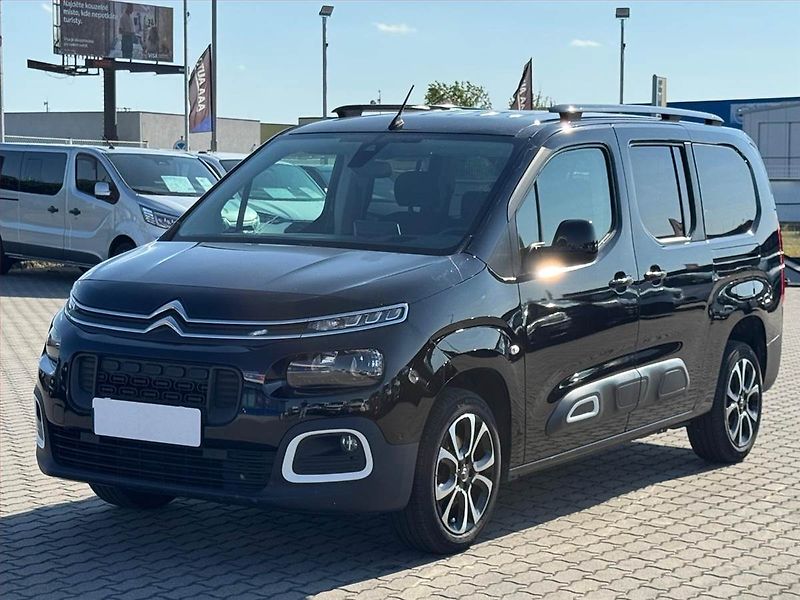 Citroën Berlingo (2021) Maxi Shine 1.5 BlueHDi, 7Míst - fotka 2 z 11