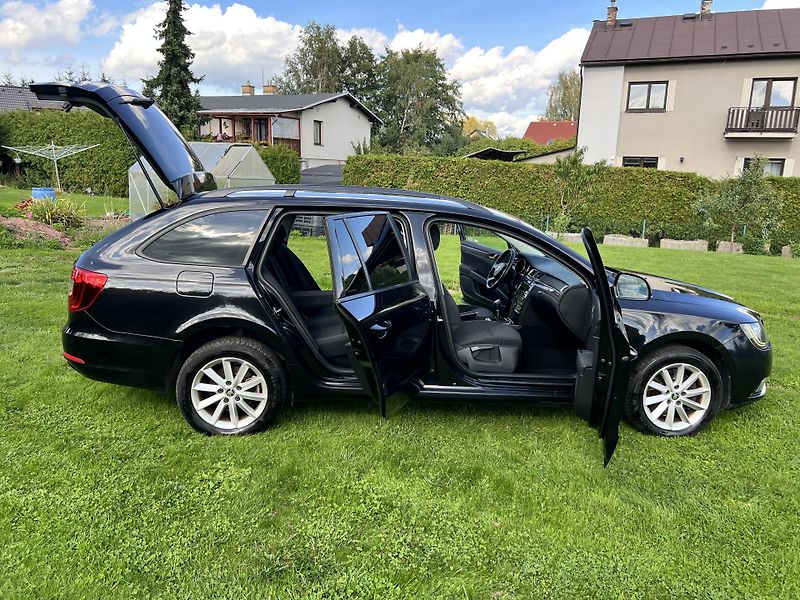 Škoda Superb 2.0TDI 103KW,DIGIKLIMA,TZ,ALU - fotka 31 z 48
