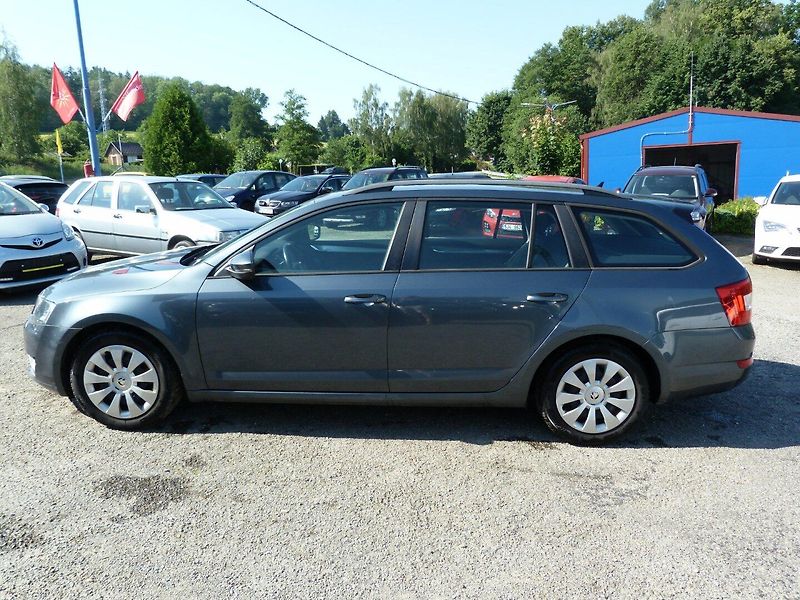 Škoda Octavia 1.6 tdi Greenline - fotka 8 z 19