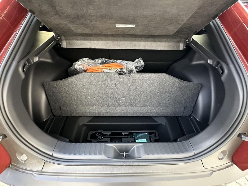 Toyota C-HR (2026) C-HR+ BEV167 - STYLE  - fotka 22 z 28