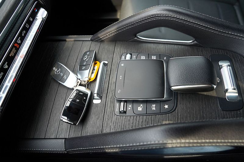 Mercedes-Benz GLE 400d 4Matic/AMG/21/ČR - fotka 48 z 48