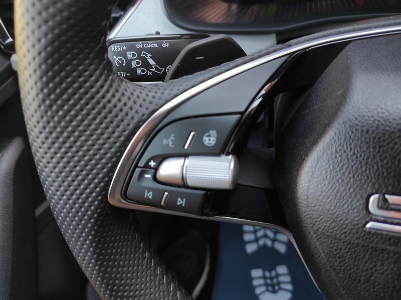 Škoda Kamiq 1,5TSi 110kW, DSG, Dynamic, TZ - fotka 33 z 59