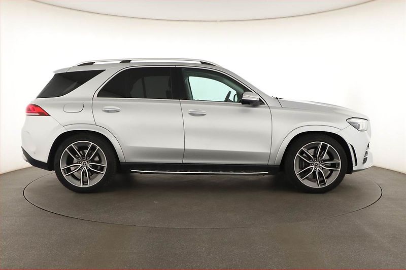 Mercedes-Benz GLE (2020) 450 - fotka 6 z 31