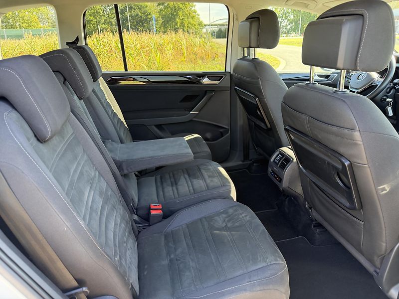 Volkswagen Touran 2.0 TDI HIGHLINE TAŽNÉ ROZVODY - fotka 31 z 41