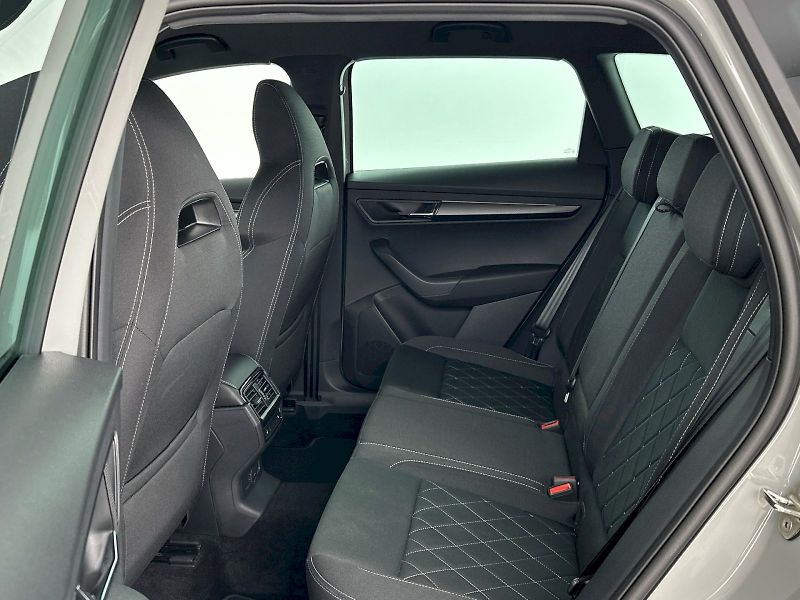 Škoda Karoq (2025) DSG 1.5TSI 110kW SportLine - fotka 8 z 36