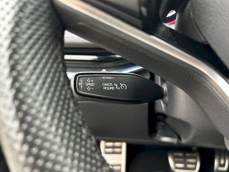 Škoda Superb (2025) Combi 2.0 TDI 110kW DSG SportL - fotka 10 z 35