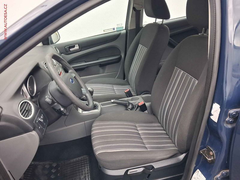 Ford Focus (2008) 1.8 TDCI, ČR, AC, STK8/28 - fotka 9 z 15
