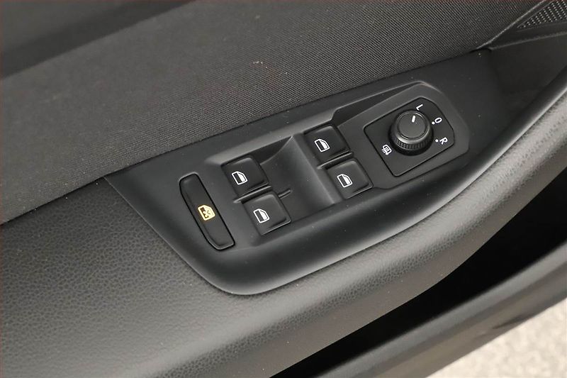 Volkswagen Passat (2015) Comfortline 2.0 TDI - fotka 9 z 18