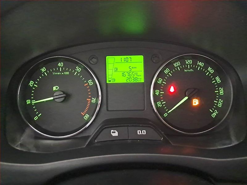 Škoda Fabia (2011) Ambiente 1.2 TSI, Eko.zaplacen - fotka 11 z 15